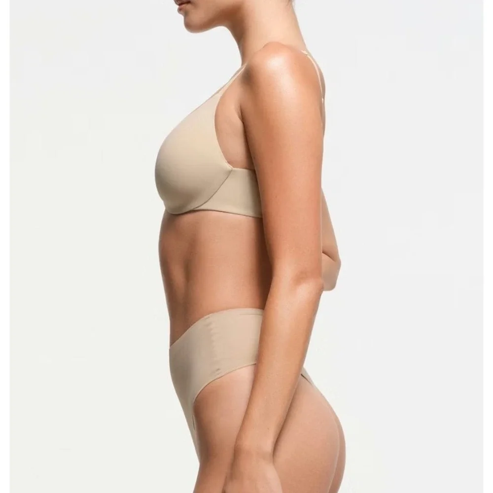 Skims Smoothing Intimates Full Coverage Lightly Lined Bra BA-TSH-4655 Clay 34C